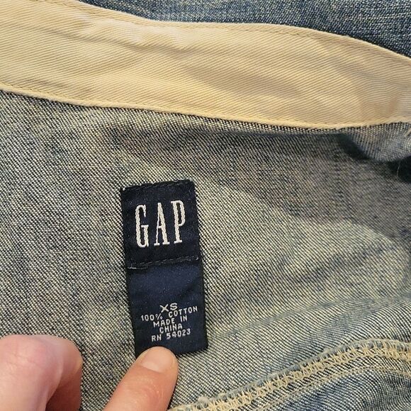 Gap Women’s small Denim Jean Jacket - Picture 8 of 10